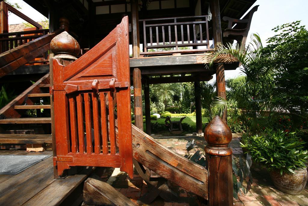 Ayutthaya Retreat Hotel Exterior photo